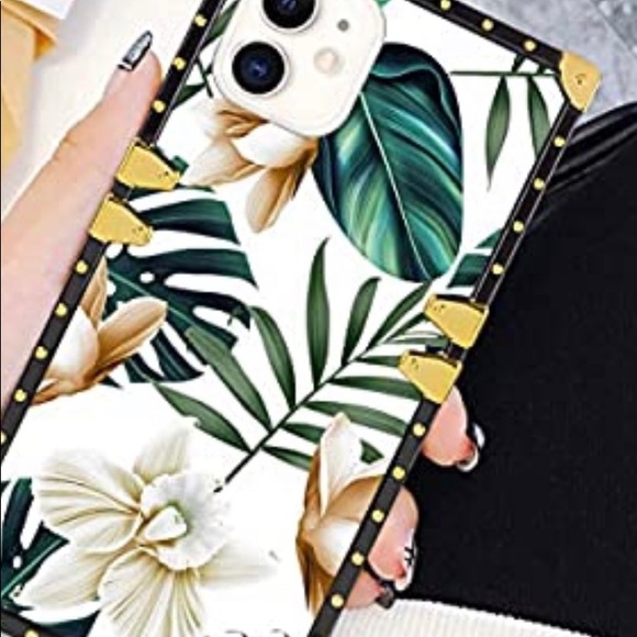 iPhone 11 Pro Max - Picture 2 of 10